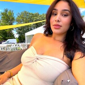 Meet your Posher, Danisa